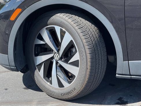 Used 2023 Volkswagen ID.4 Pro RWD image 15