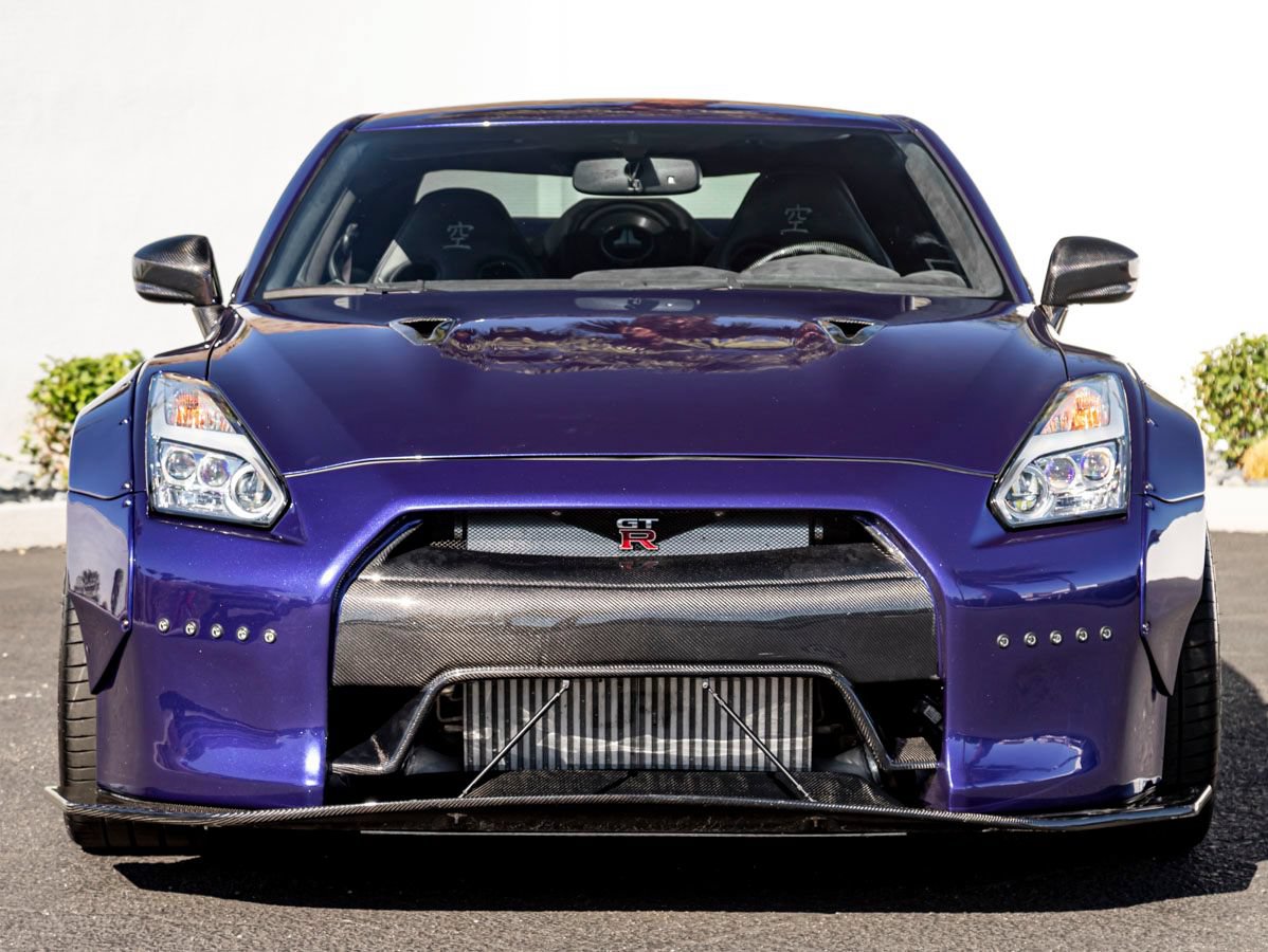 Used 2013 Nissan GT-R Premium AWD/4WD image 3