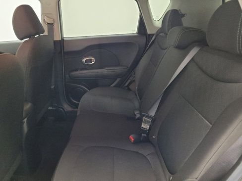 Used 2019 Kia Soul image 18