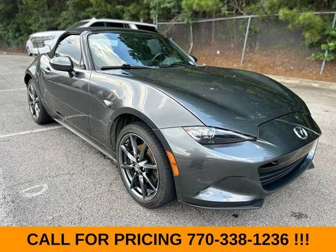 Used 2019 MAZDA MX-5 Miata Grand Touring w/ GT-S Package RWD image 1