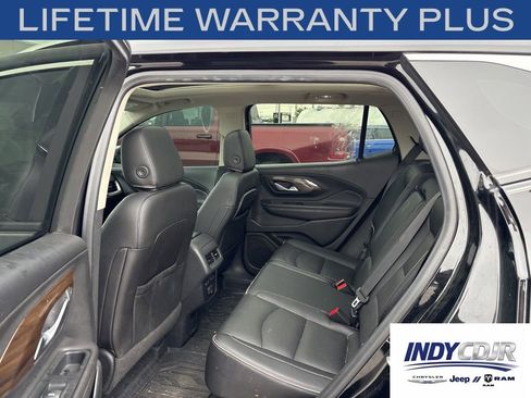 Used 2020 GMC Terrain Denali w/ Denali Premium Package FWD image 9