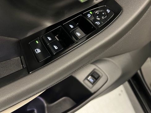 Used 2026 BMW 530i w/ M Sport Package RWD image 24