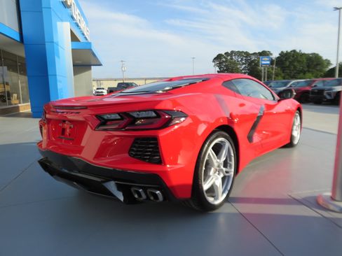 Used 2021 Chevrolet Corvette Stingray Preferred Cpe w/ 2LT RWD image 6