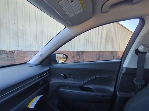 New 2026 Hyundai Kona SE image 12