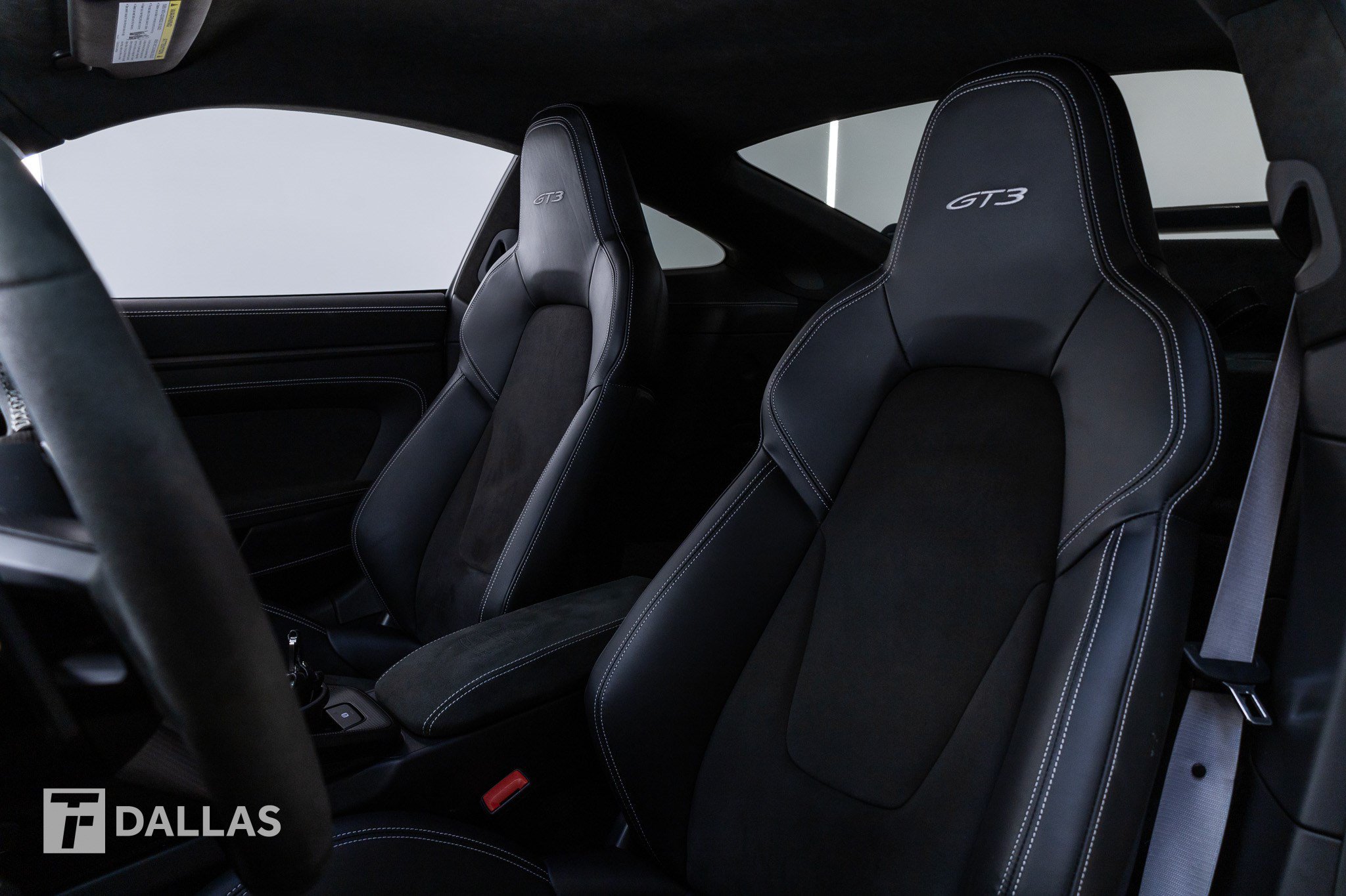 Used 2022 Porsche 911 GT3 RWD image 3
