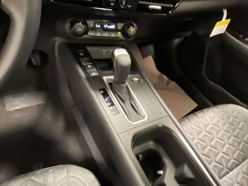 New 2026 Nissan Kicks SV w/ SV Premium Package FWD image 16