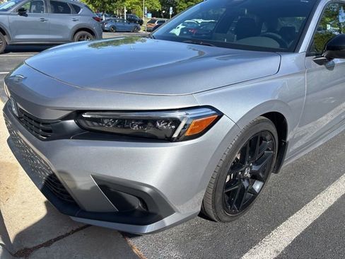 Used 2024 Honda Civic Sport image 2