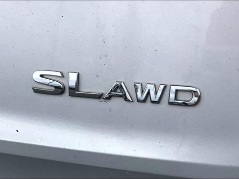 Used 2023 Nissan Rogue SL w/ SL Premium Package image 23