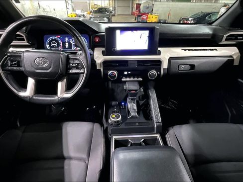 Used 2024 Toyota Tacoma TRD Off-Road image 16