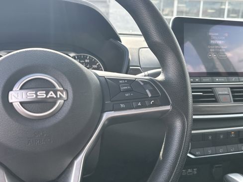 Used 2023 Nissan Altima 2.5 SV image 27