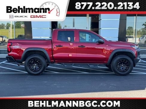 Used 2023 Chevrolet Colorado Trail Boss w/ Advanced Trailering Package AWD/4WD image 1