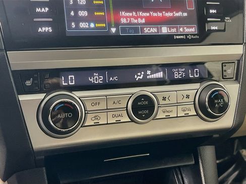 Used 2016 Subaru Outback 2.5i Limited AWD/4WD image 14