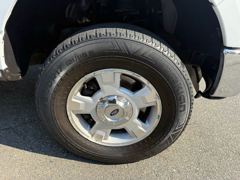 Used 2013 Ford F150 XLT w/ Trailer Tow Pkg image 4