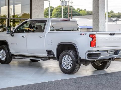 Used 2024 Chevrolet Silverado 2500 LTZ AWD/4WD image 7