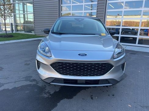 Used 2022 Ford Escape SE w/ Convenience Package image 2