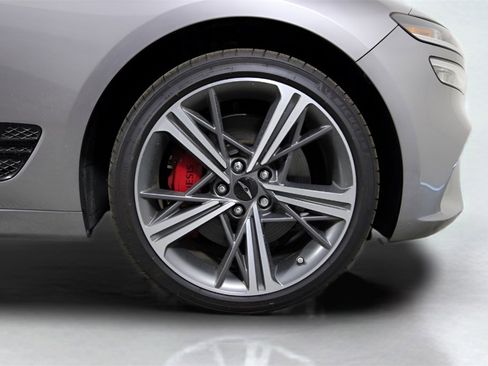 Used 2024 Genesis G70 2.5T w/ Sport Prestige Package image 9