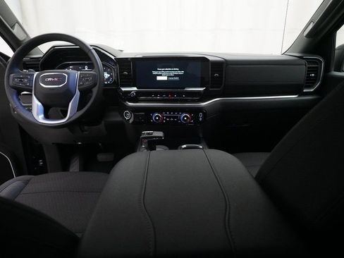 Used 2025 GMC Sierra 1500 Elevation image 5