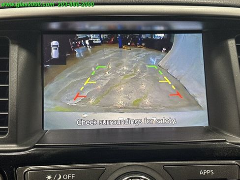 Used 2020 Nissan Pathfinder S AWD/4WD image 11
