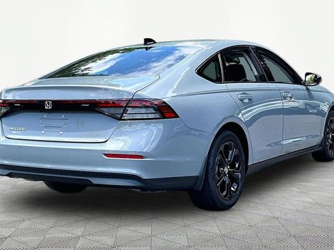 Used 2025 Honda Accord SE image 6