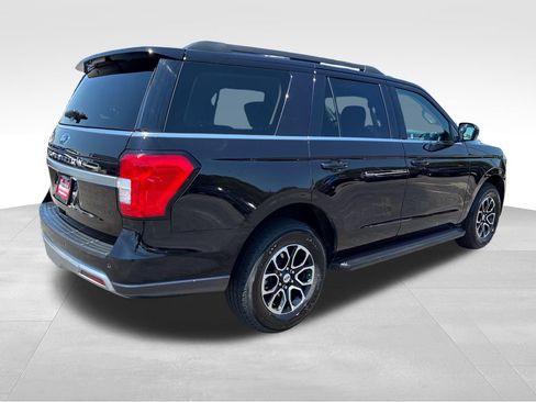Used 2024 Ford Expedition XLT AWD/4WD image 5