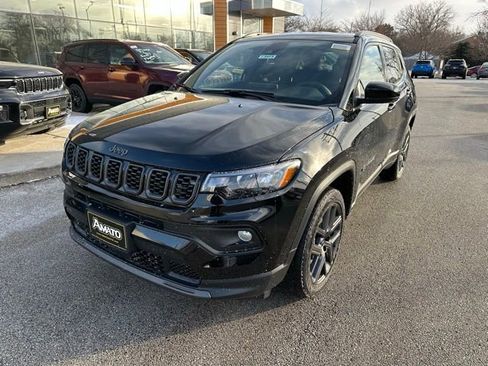New 2026 Jeep Compass Latitude image 2