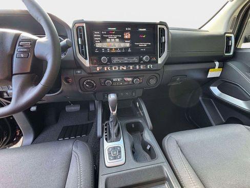 New 2026 Nissan Frontier SV w/ SV Convenience Package image 17