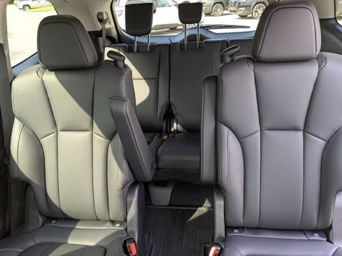 Certified 2026 Subaru Ascent Premium AWD/4WD image 29