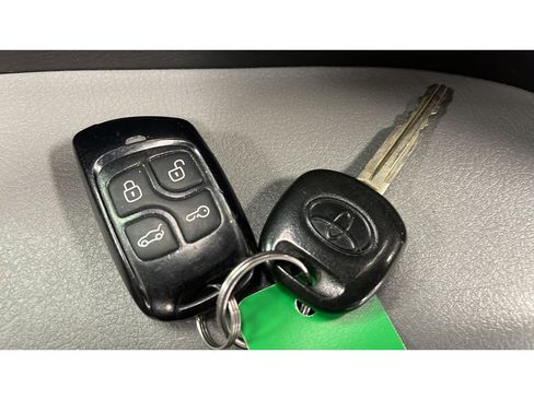 Used 2013 Toyota Tundra Limited w/ Memory Pkg AWD/4WD image 21