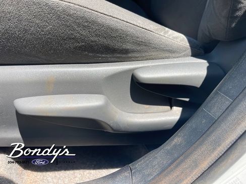 Used 2013 Toyota Prius Two FWD image 9