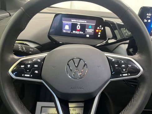Used 2023 Volkswagen ID.4 Pro image 18