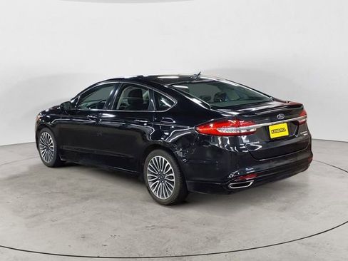 Used 2018 Ford Fusion Titanium image 3