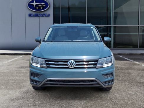 Used 2020 Volkswagen Tiguan SE image 3