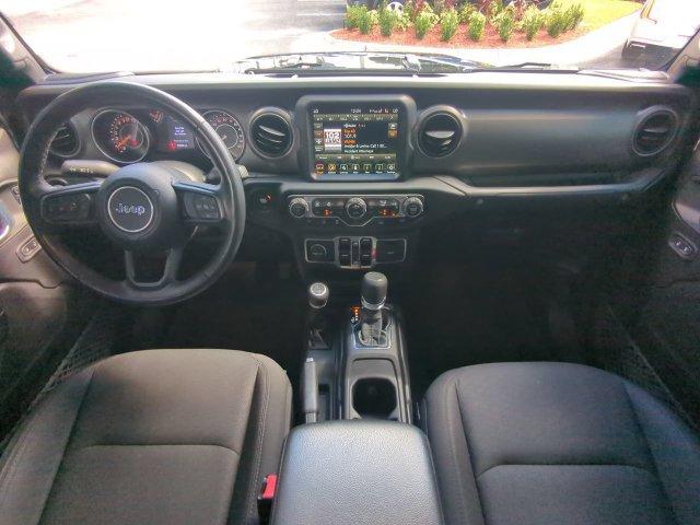Used 2023 Jeep Gladiator Sport AWD/4WD image 16