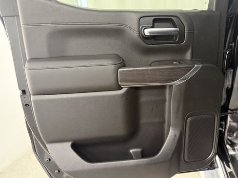 Used 2019 Chevrolet Silverado 1500 LTZ w/ LTZ Plus Package image 24