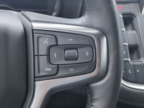 Used 2022 Chevrolet Tahoe Z71 w/ Luxury Package AWD/4WD image 19