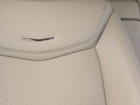 New 2026 Cadillac XT5 Premium Luxury w/ LPO, Floor Liner Package AWD/4WD image 21