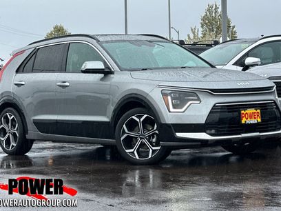 Used 2023 Kia Niro SX Touring