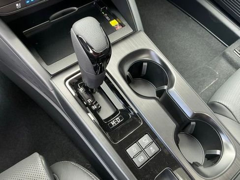 New 2026 Subaru Outback Touring AWD/4WD image 21