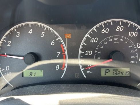 Used 2013 Toyota Corolla LE FWD image 16