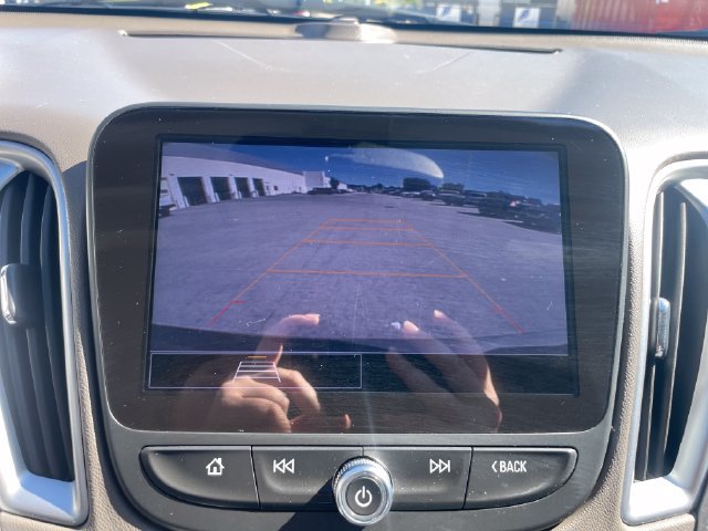 Used 2022 Chevrolet Malibu LT FWD image 14