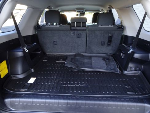 Used 2021 Toyota 4Runner SR5 image 9