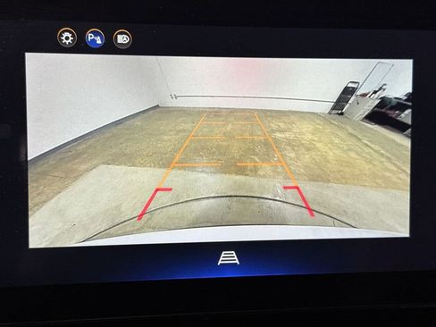 Used 2025 Chevrolet Equinox LT image 16