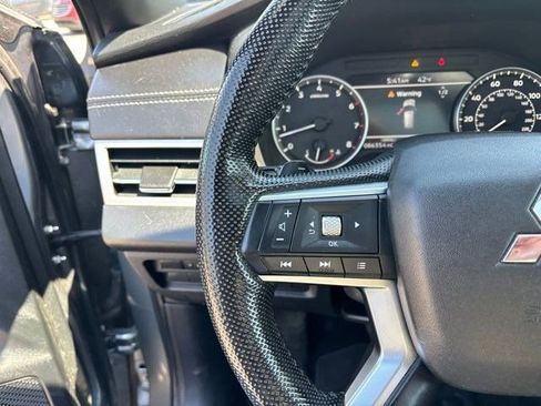 Used 2022 Mitsubishi Outlander SEL Black Edition AWD/4WD image 17