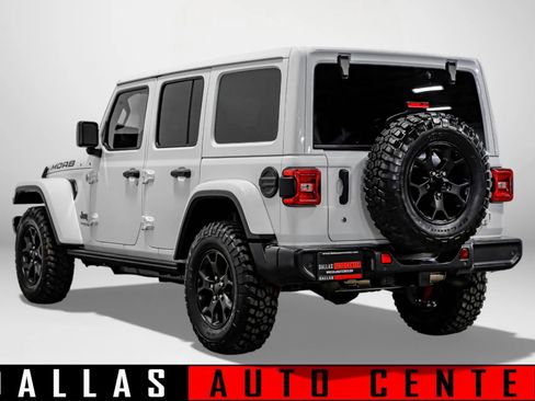 Used 2019 Jeep Wrangler Unlimited Sahara w/ Quick Order Package 24M Moab image 6