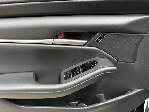 Used 2021 MAZDA MAZDA3 s image 15