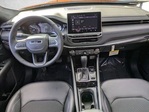 New 2026 Jeep Compass Latitude AWD/4WD image 11