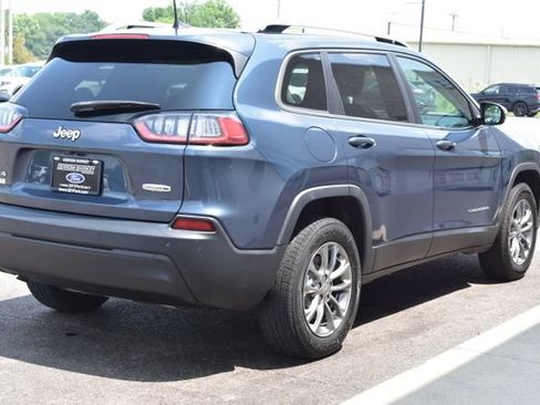 Used 2020 Jeep Cherokee Latitude Plus w/ Cold Weather Group AWD/4WD image 9