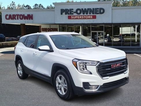 Used 2024 GMC Terrain SLE FWD image 1