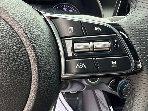 Used 2024 Kia Forte GT-Line w/ GT-Line Premium Package image 17