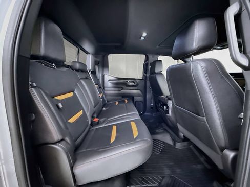 Certified 2025 GMC Sierra 1500 AT4 w/ AT4 Premium Package AWD/4WD image 32